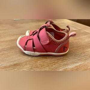 Plae Toddler Shoes Size 6